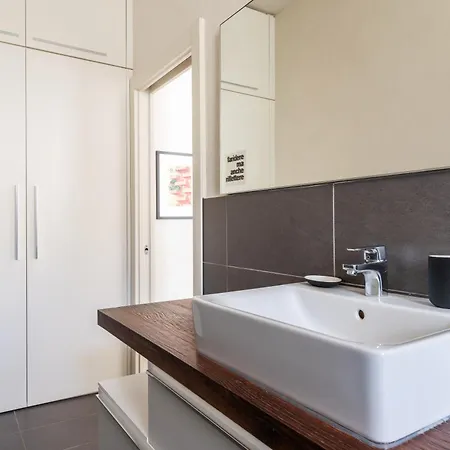 Stile E Comodita Bilocale Mailand